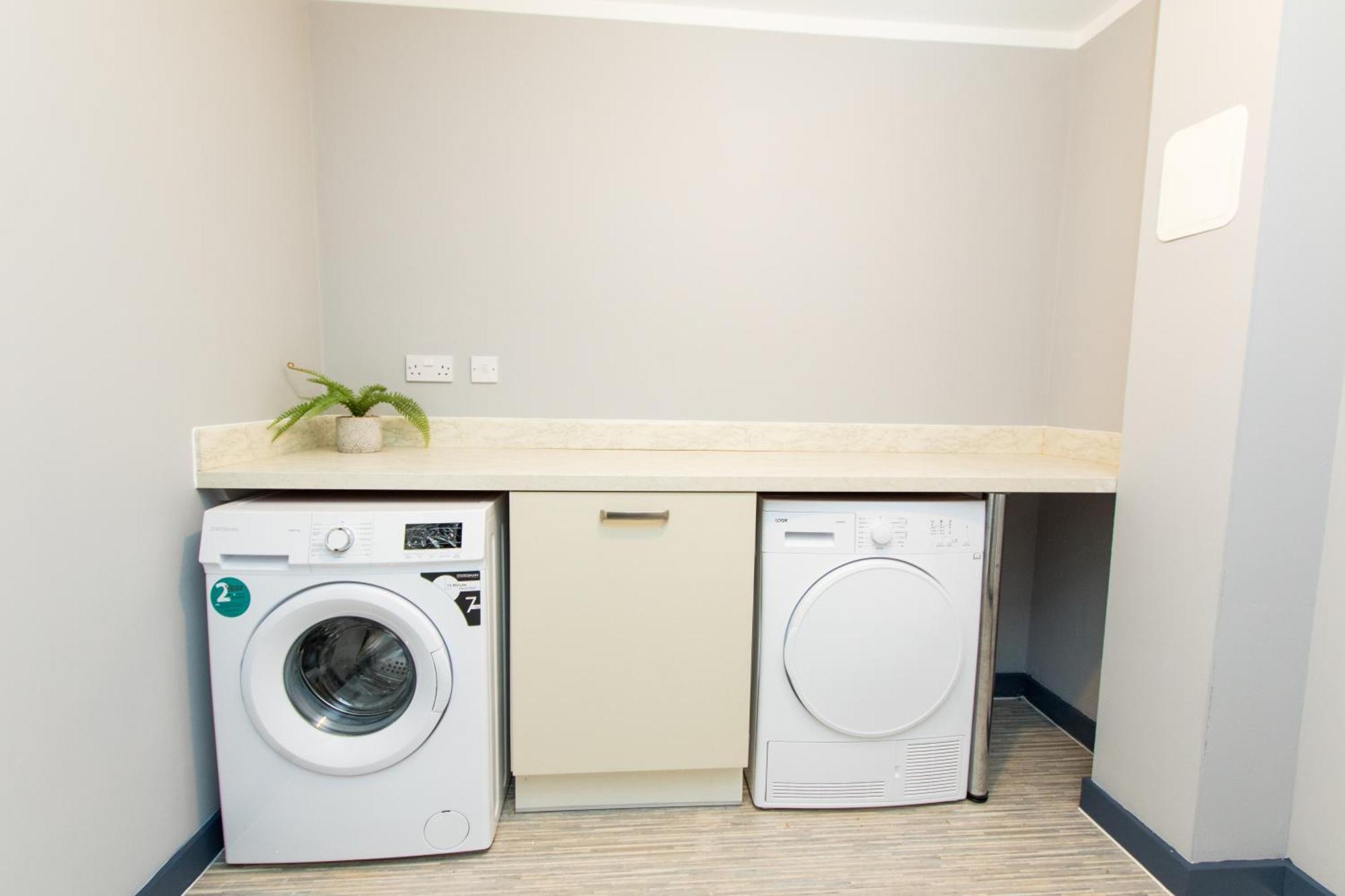 Free Parking 3 Bedroom House In Nottingham Buitenkant foto